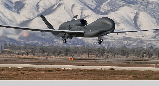 UAV Global Hawk của Mỹ bắt đầu thu thập thông tin ở CH Séc